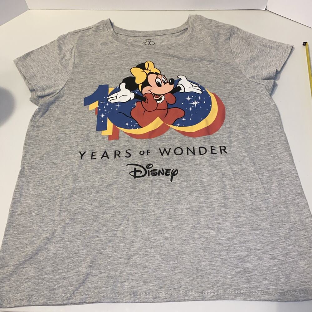 Disney Minnie Mouse 100 Years Of Wonder Women’s Tshirt Size Large